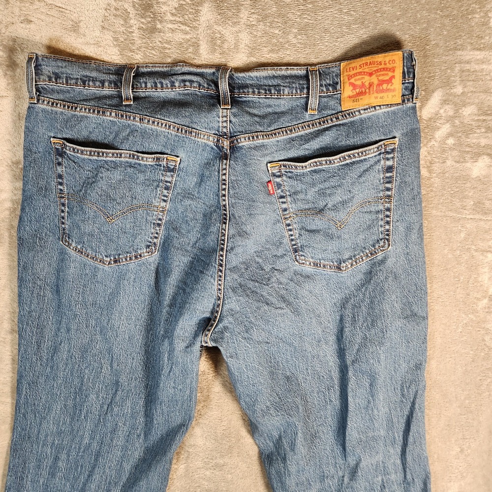 Levi's 541‎ Jeans Men's 42X30 (Tag 40X30) Blue Zip Up Straight Wide Leg - Picture 16 of 16